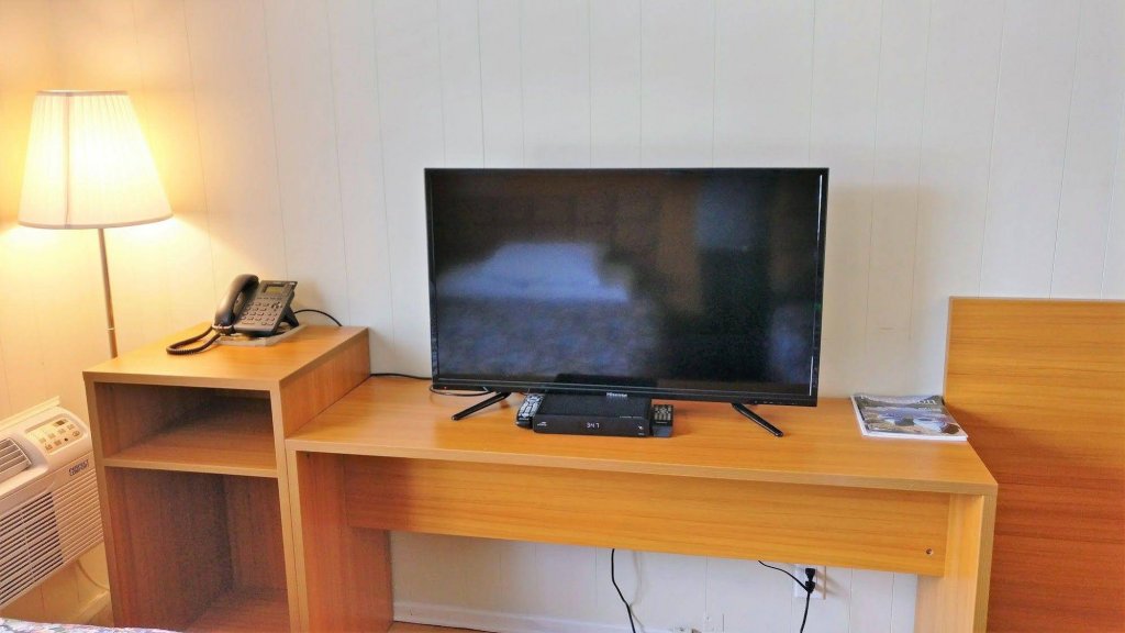 Фото Pemberton Hotel