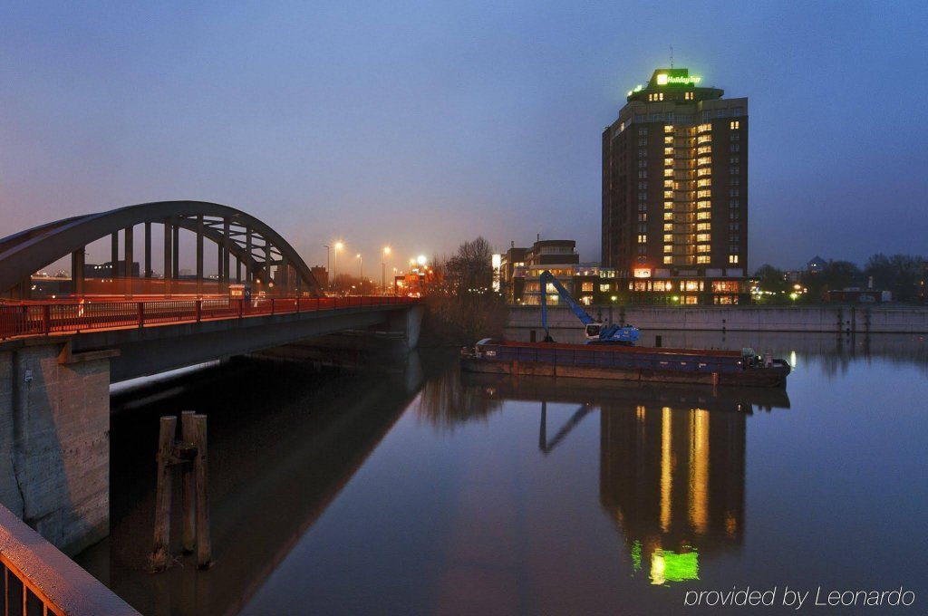 Фото Holiday Inn Hamburg Hafencity an Ihg Hotel