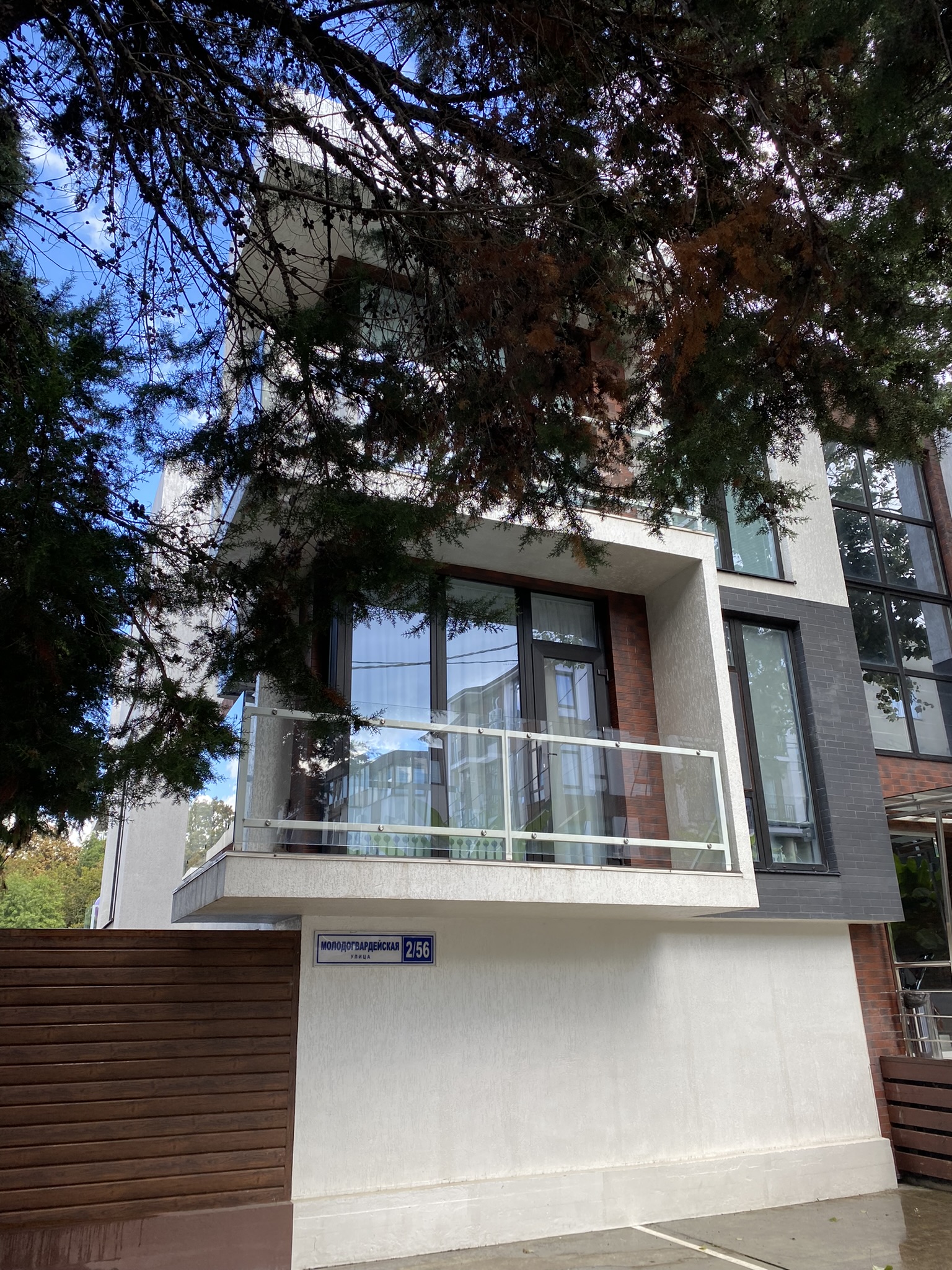 Фото Green Palace Apartment