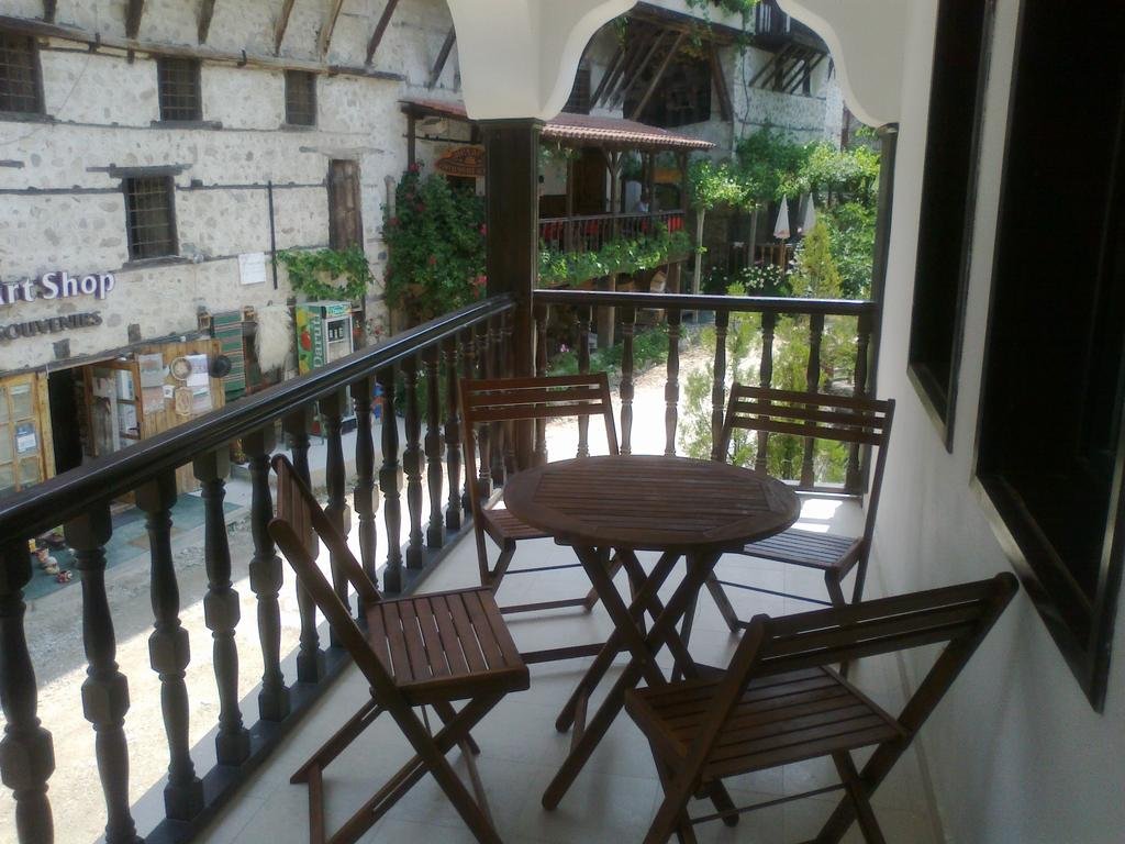 Фото Hotel Bolyarka