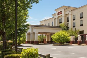 Гостиница Hampton Inn & Suites Manchester Bedford