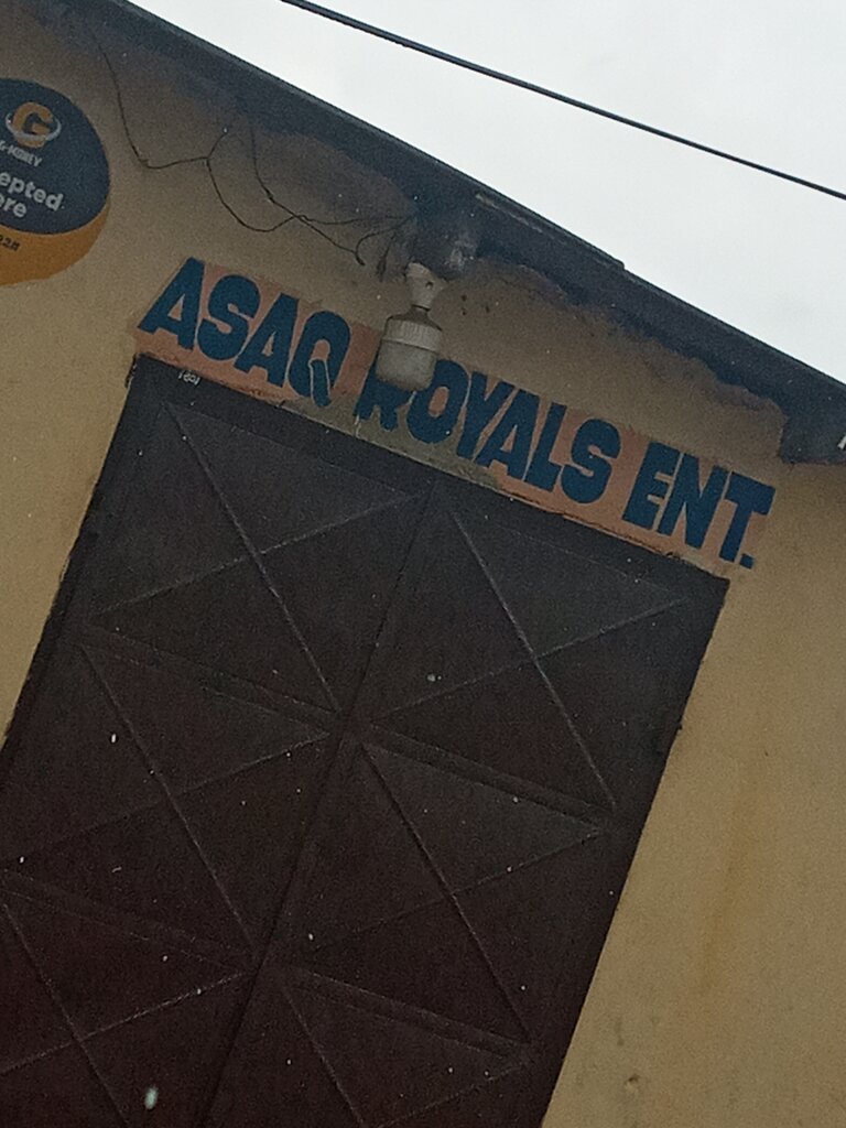 Hardware store Asaq royal ent, Accra, photo