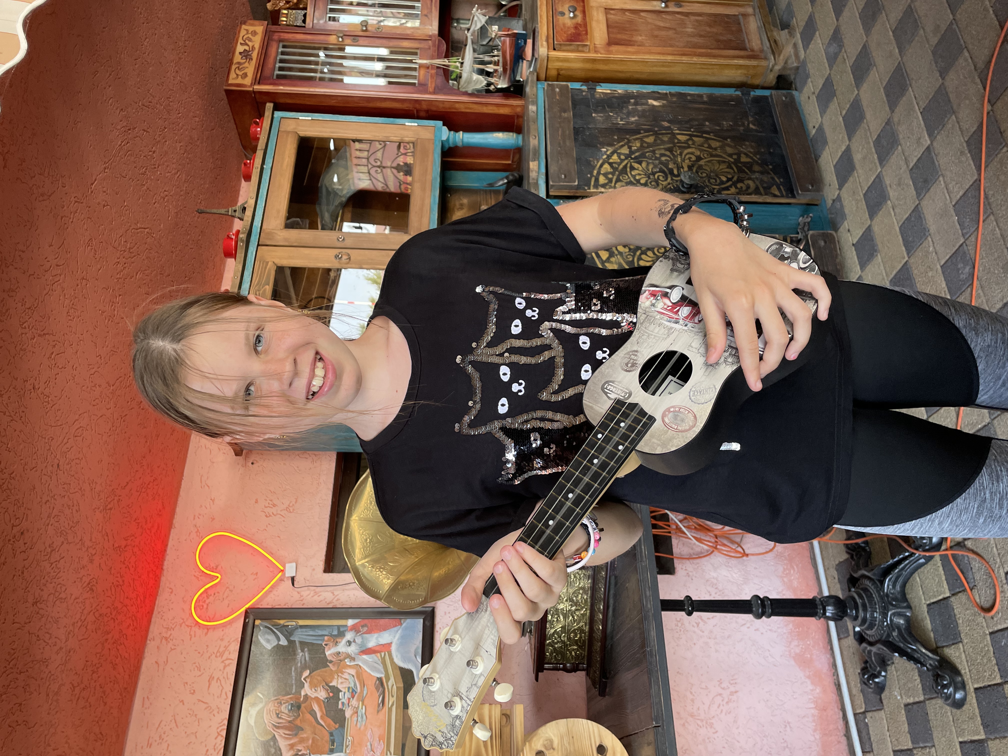 Фото Камела