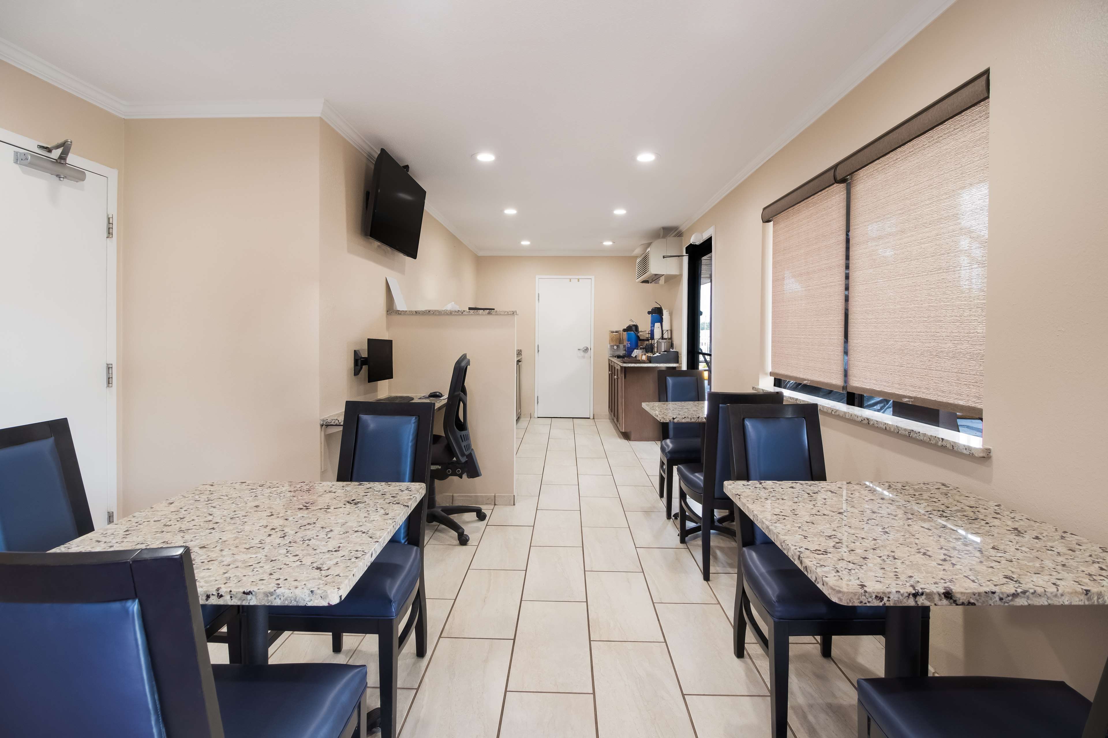 Фото Best Western McKenzie