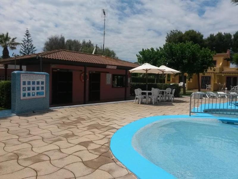 Фото Apartamentos Ses Anneres