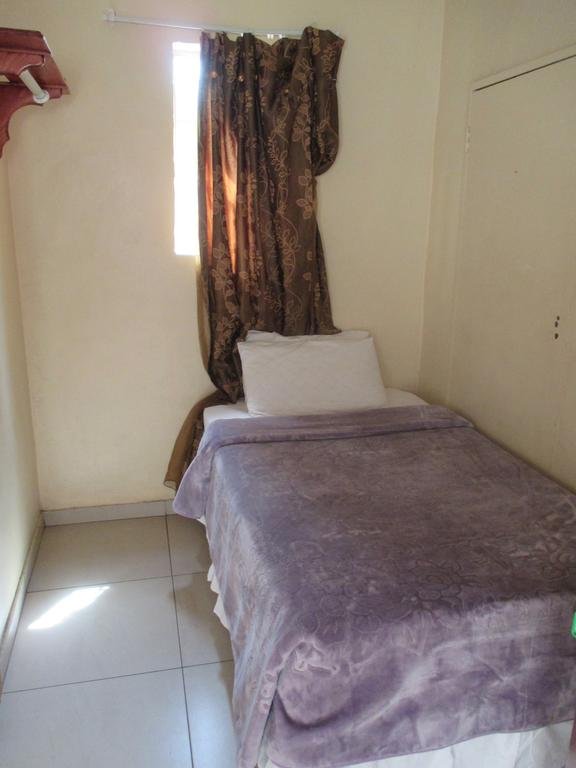 Фото Avion Lodge