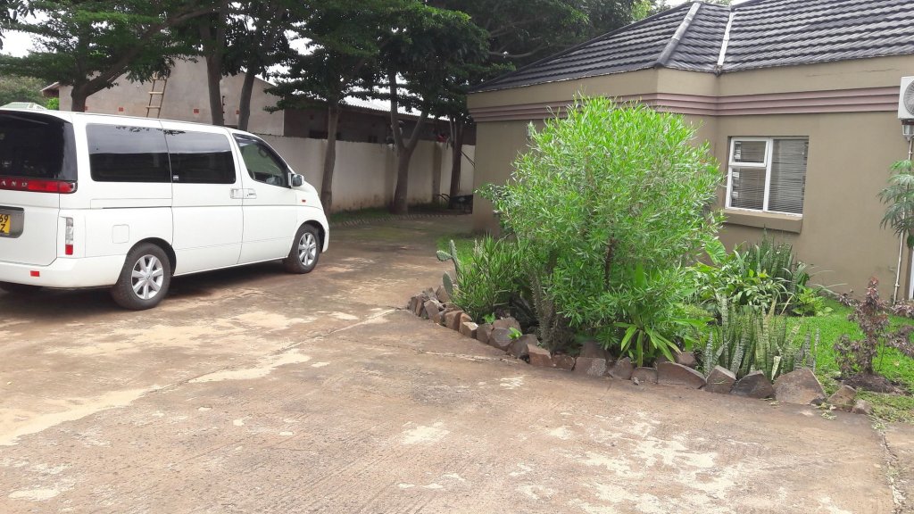 Фото Tasha Lodge