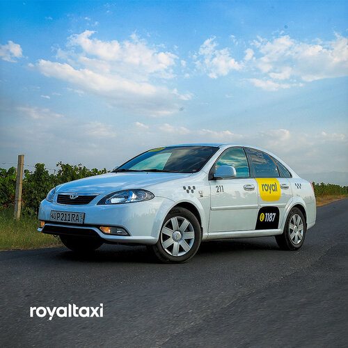 Haqiqiy uy qurilishi rus ota-qiz porno video