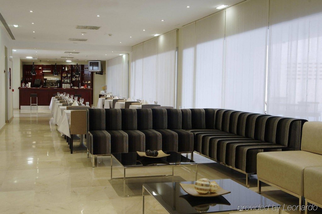 Фото Exe Plaza Delicias