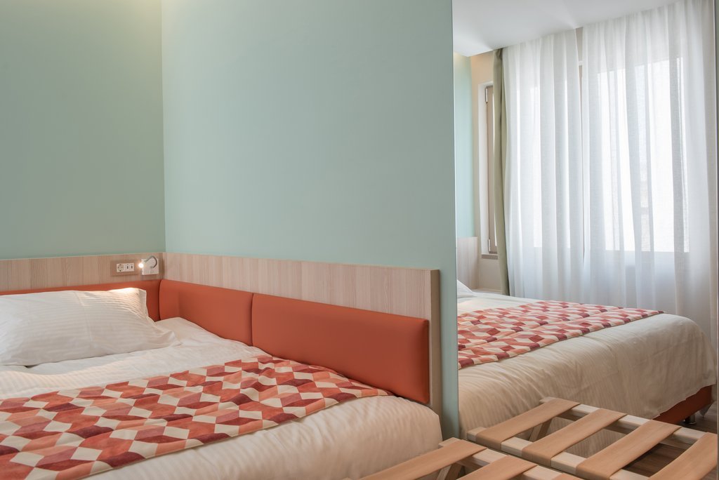 Фото Casual Kubic Athens Hotel