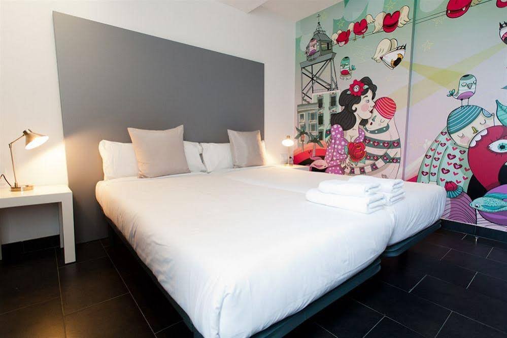 Фото Hostel St Christopher's Inn Barcelona
