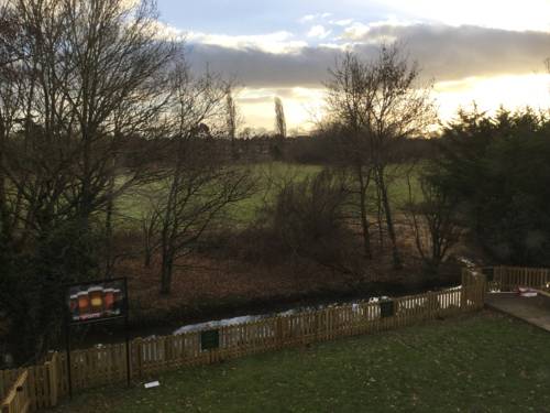 Фото Crown and Anchor