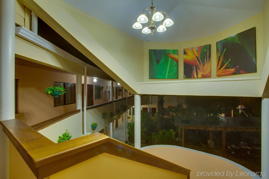 Фото Best Western Plus Belize Biltmore Plaza
