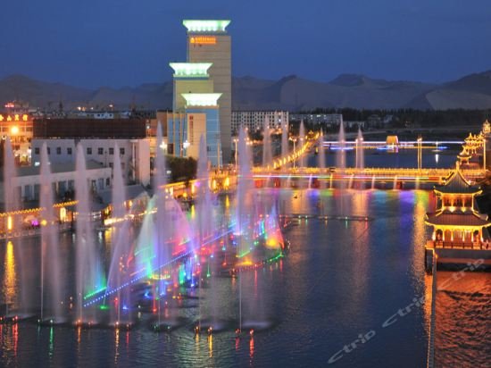 Фото отеля 1