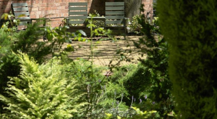 Фото Cavalier House