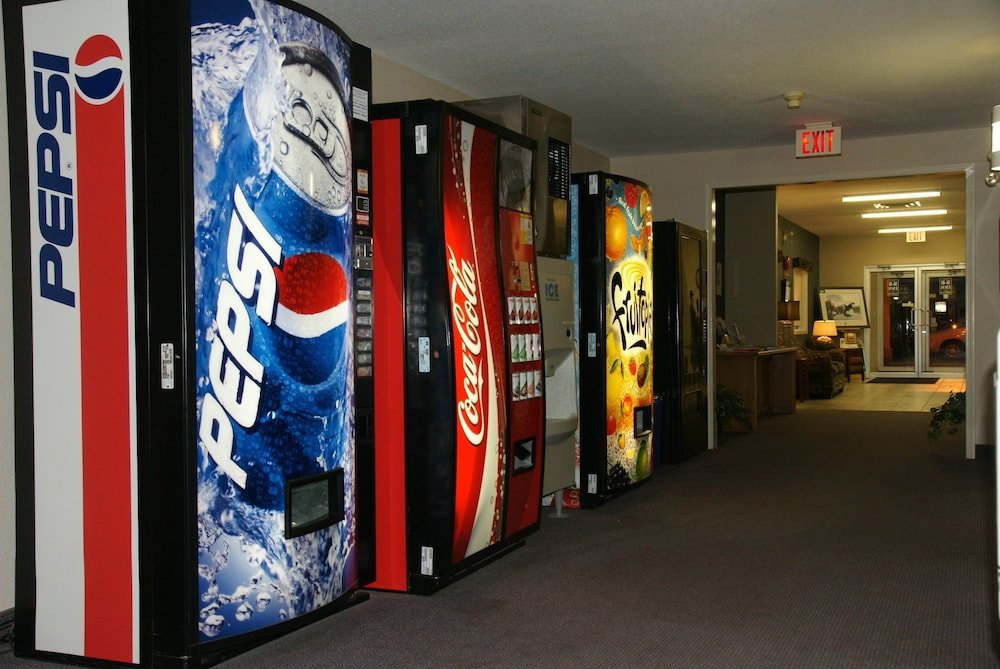 Фото R & R Inn & Suites