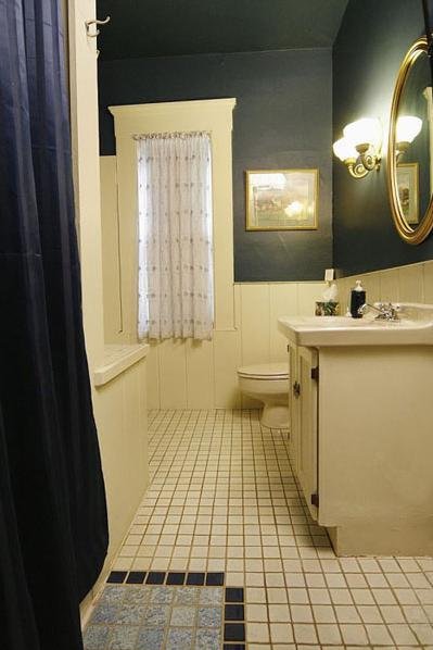 Фото One Centre Street Inn B & B