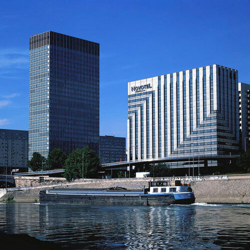 Гостиница Novotel Paris La Défense в Курбевуа