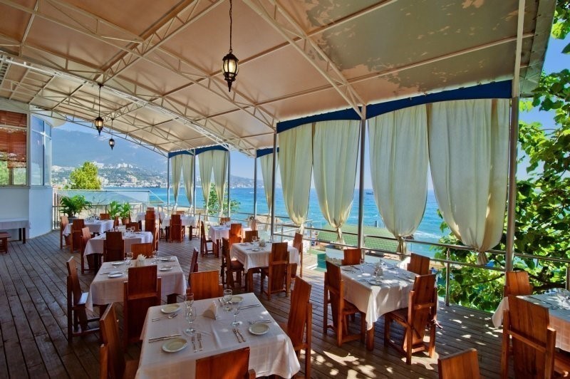 Фото Левант