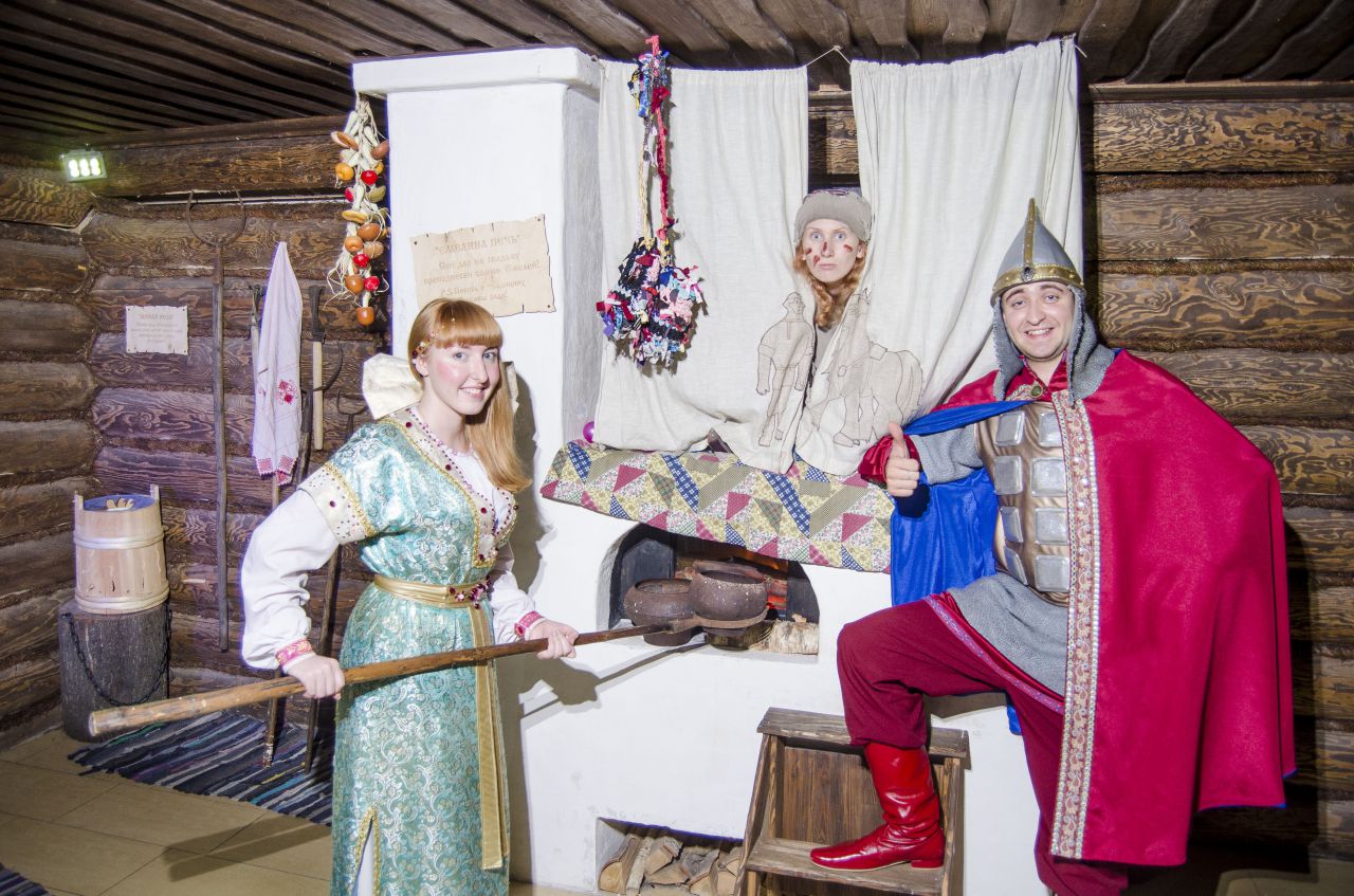 Фото Алёша Попович Двор