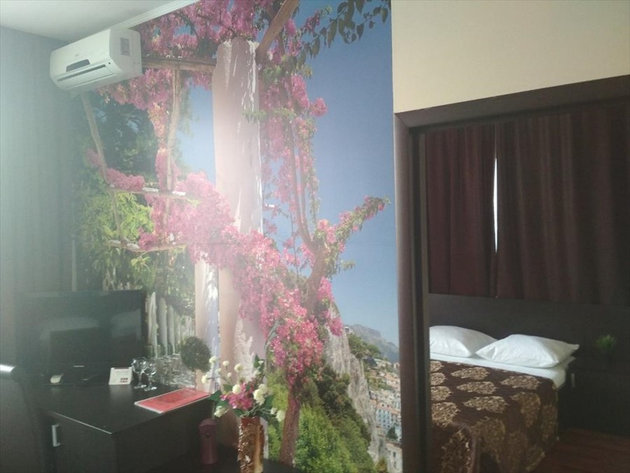 Фото Мэриан Холл