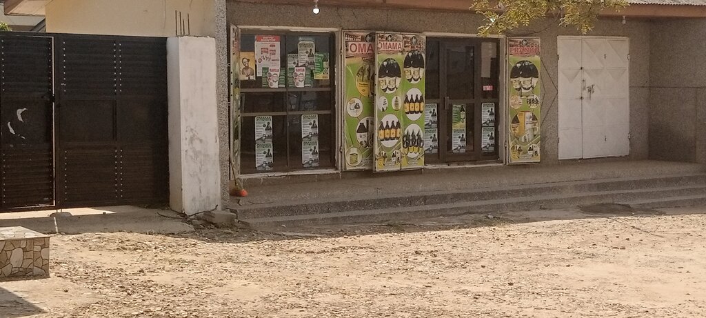 Alternative medicine Franko herbal, Accra, photo