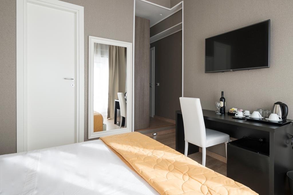 Фото Happy Holiday In Rome