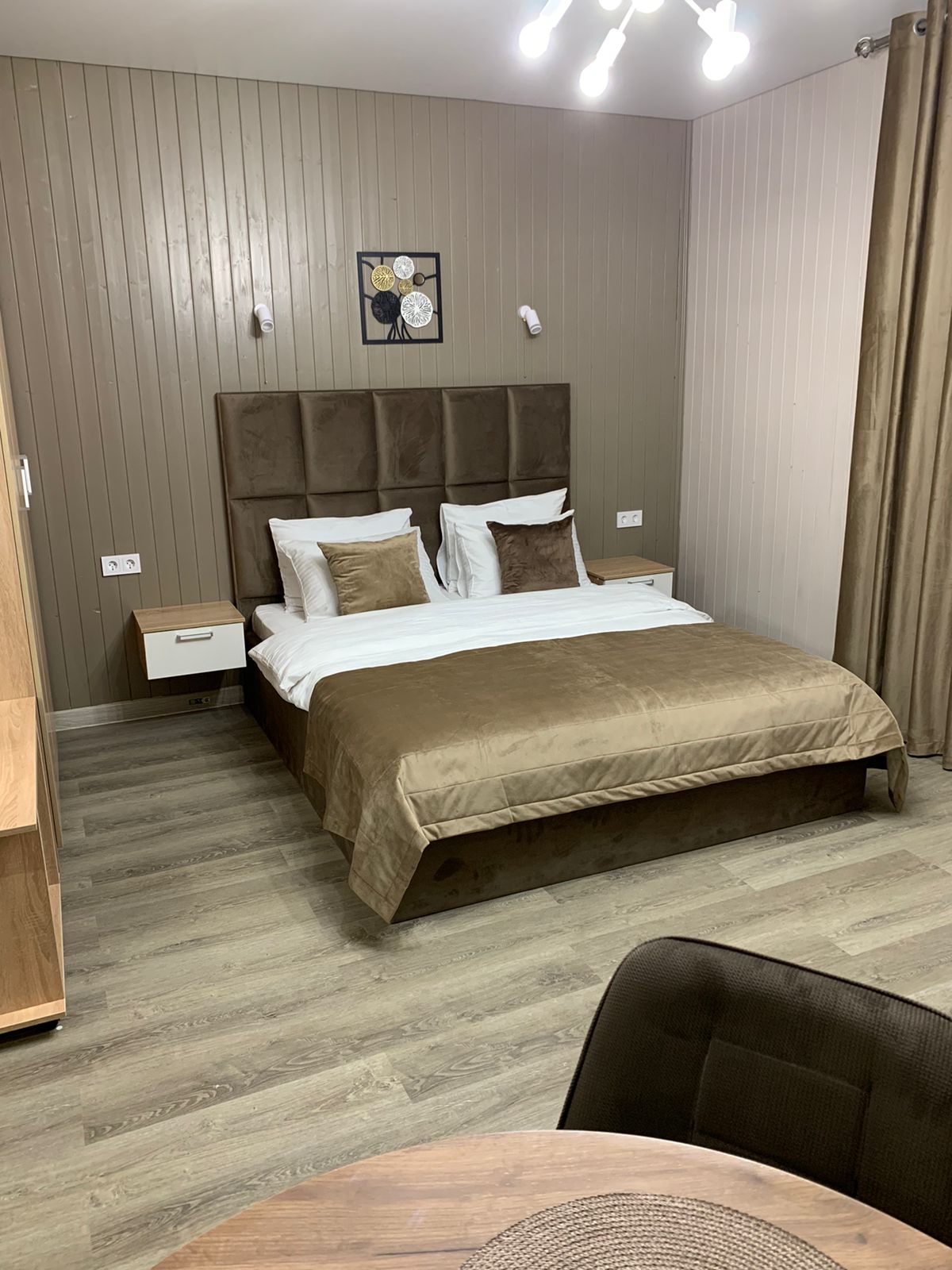 Фото Горница