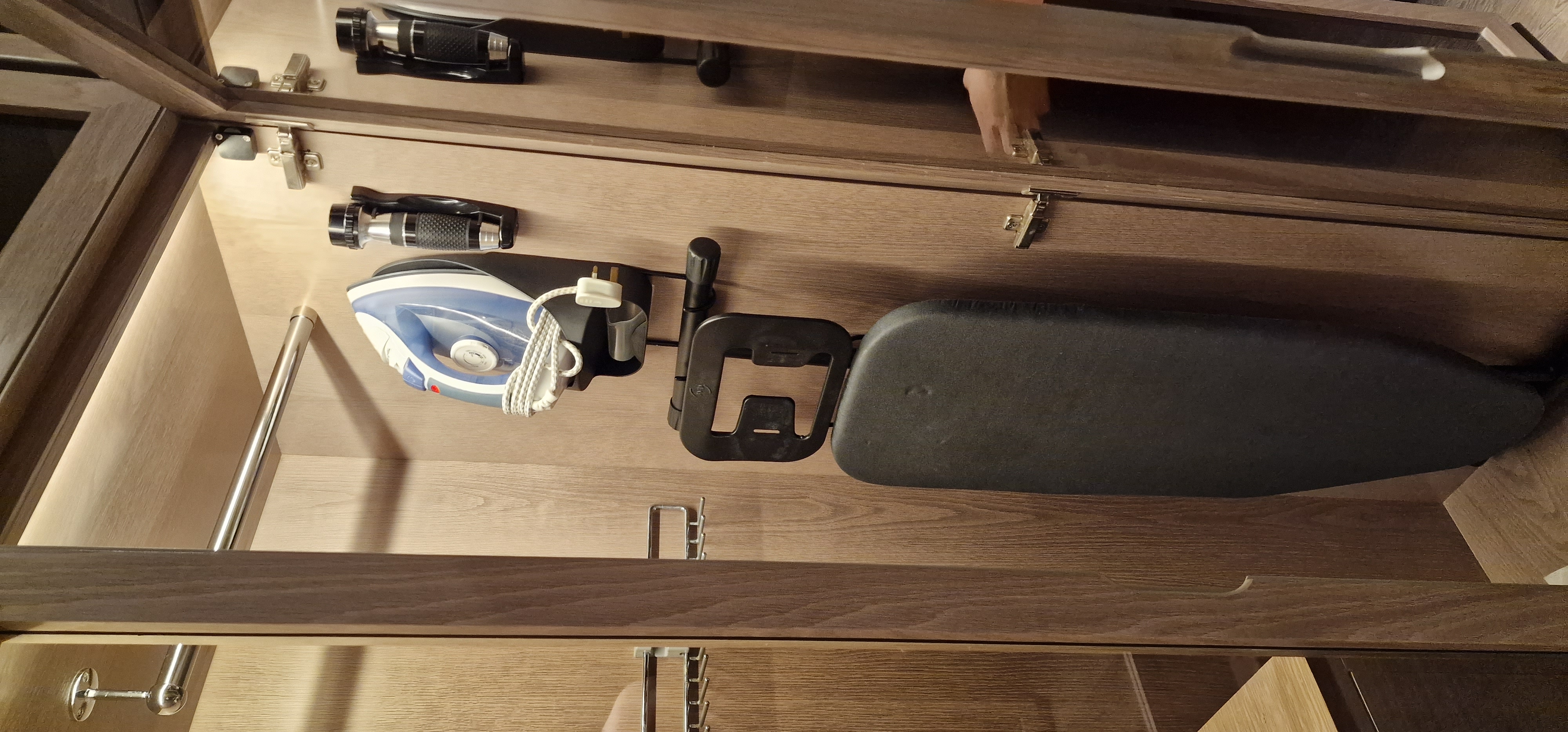 Фото Taj Jumeirah Lake Towers