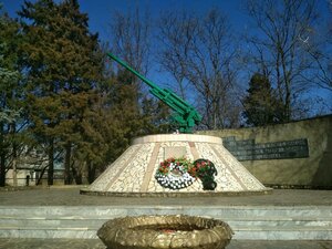 85-мм Зенитная Установка, Установленная в Честь Воинов-зенитчиков (Krasnodar, skver Zenitchikov), landmark, attraction