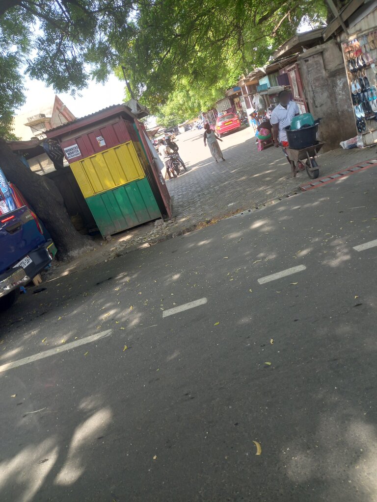 Grocery Osu Market, Accra, photo