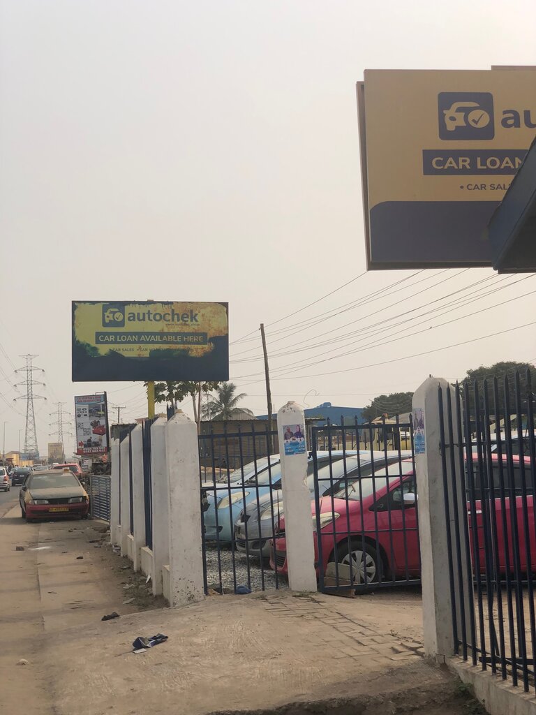Car dealership Autochek, Accra, photo