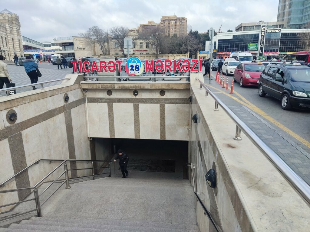 مركز تسوق Underground Shopping Center ، باكو، صورة