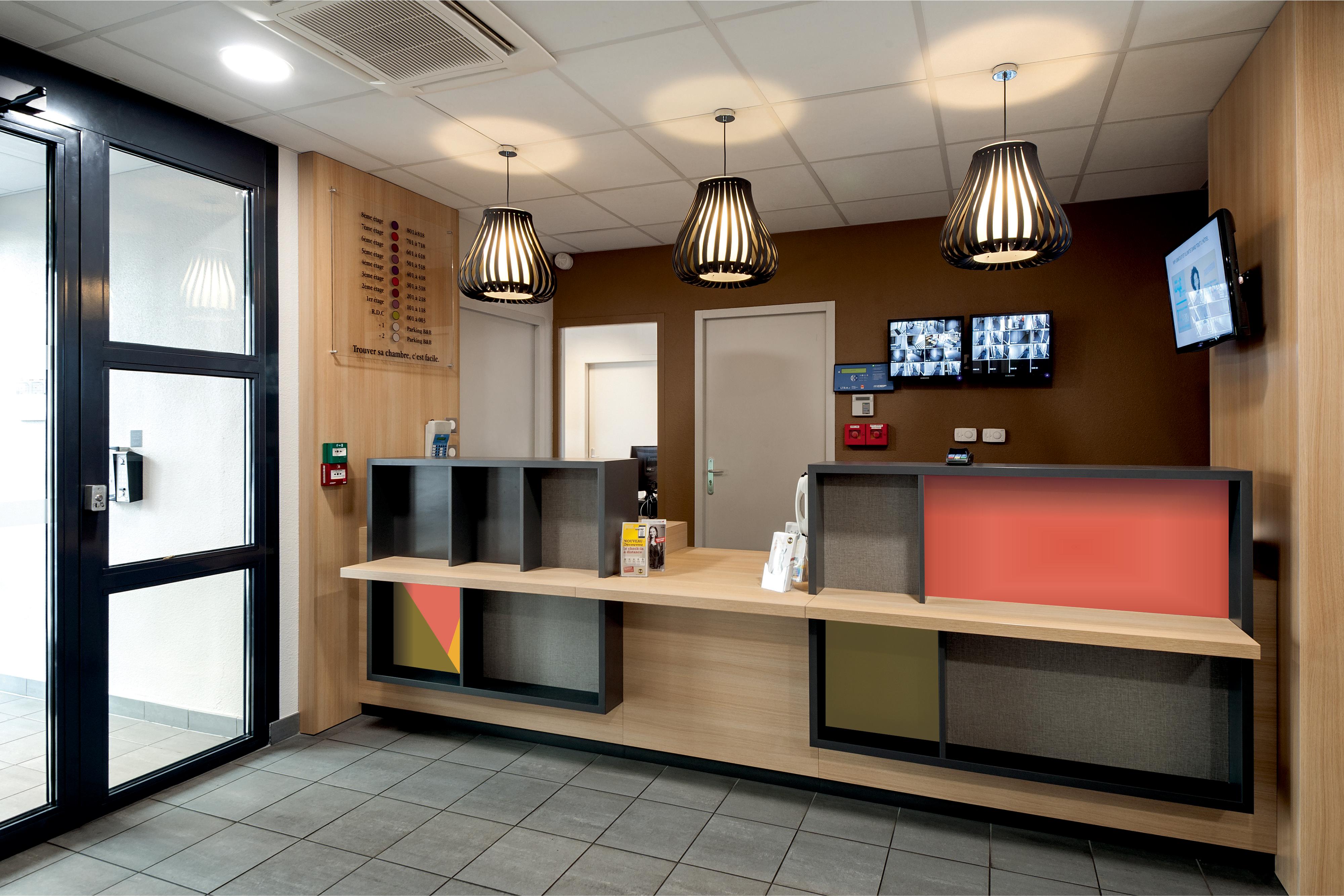 Фото B&b Hotel Lyon Caluire Cité Internationale