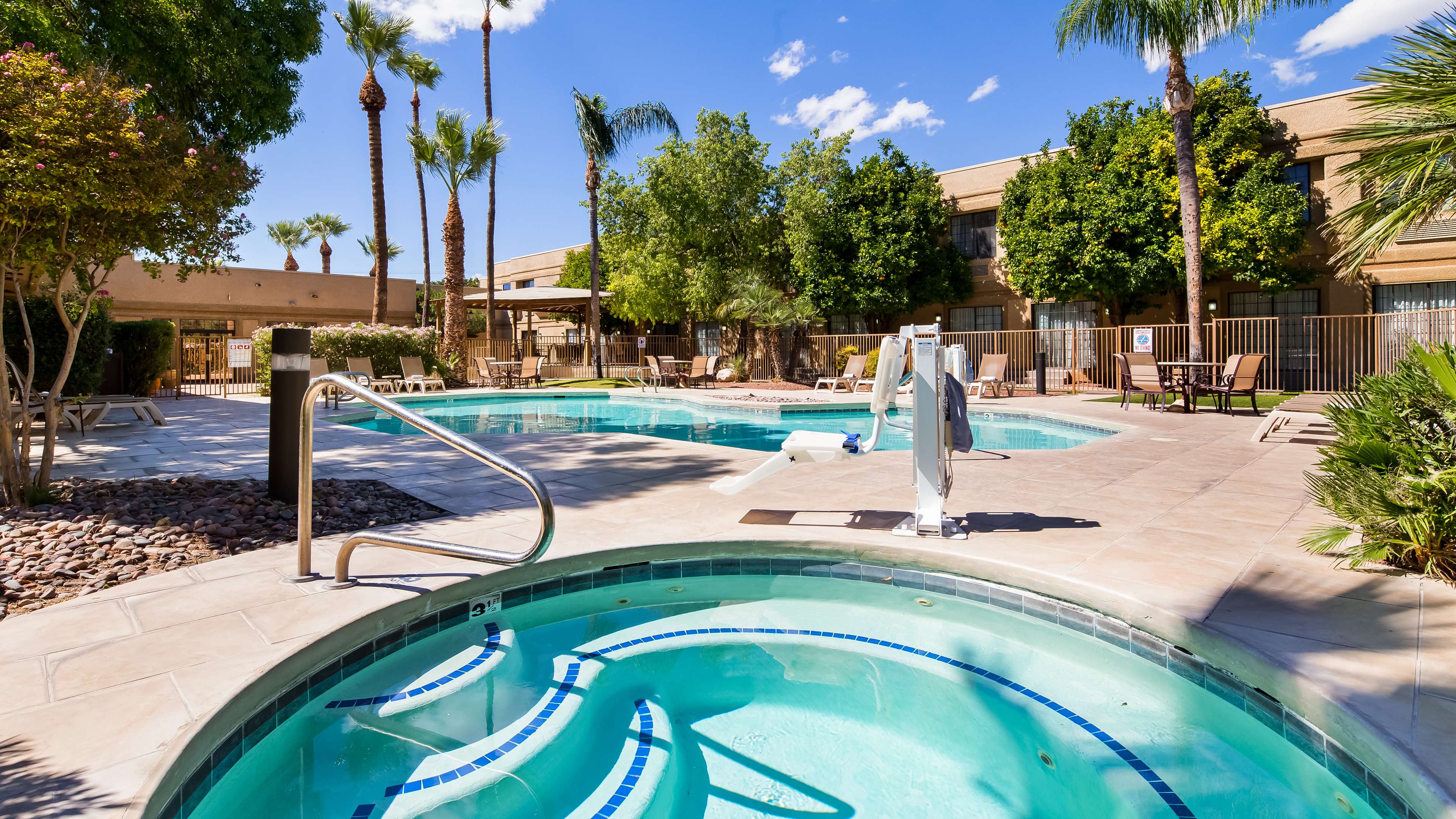 Фото Best Western Tucson Int'l Airport Hotel & Suites