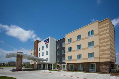 Гостиница Fairfield Inn & Suites Dallas West/i-30 в Далласе
