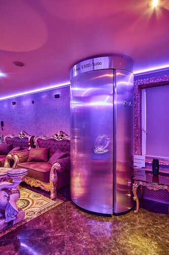 Porno xotini sevgilisi uchun oyoqlarini yoyadi