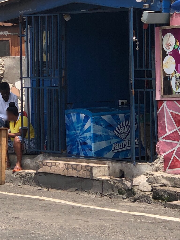 Ice cream Fan Milk Agent, Accra, photo