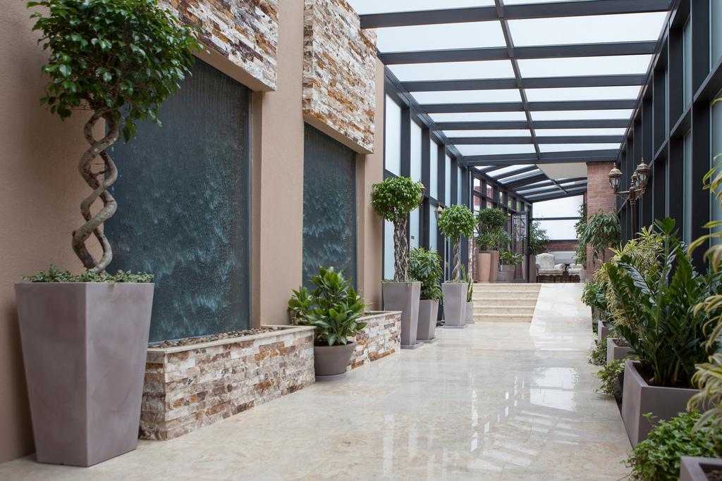 Фото Tbilisi Laerton Hotel