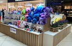 Liubimaia igrushka (Skhodnenskaya Street, 56), goods for holiday