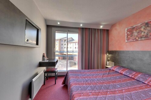 Гостиница Hotel Adonis Gap в Гапе