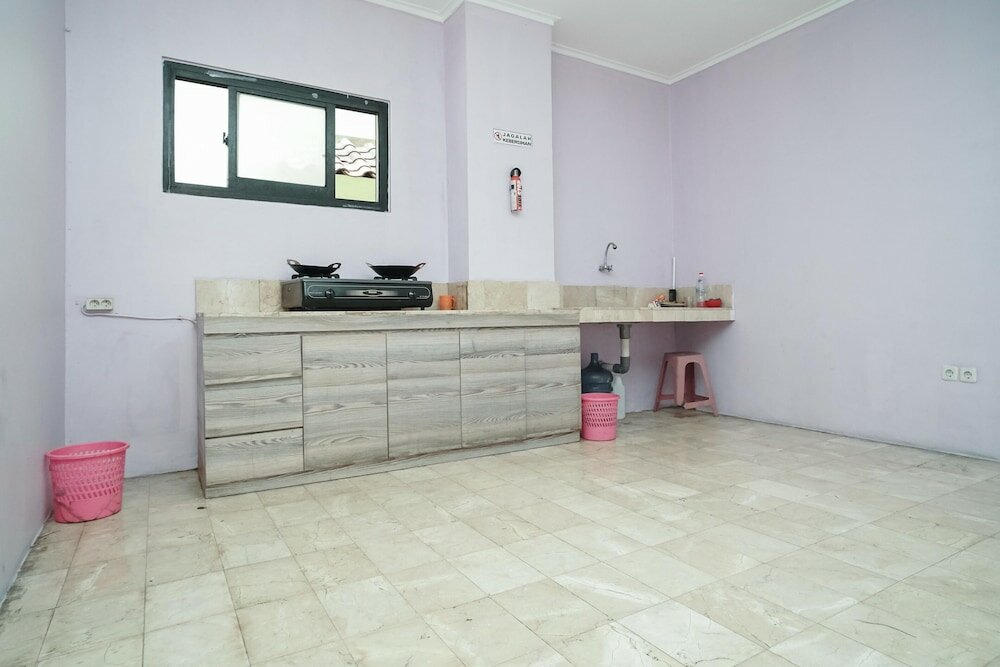 Фото KoolKost near Universitas Binus