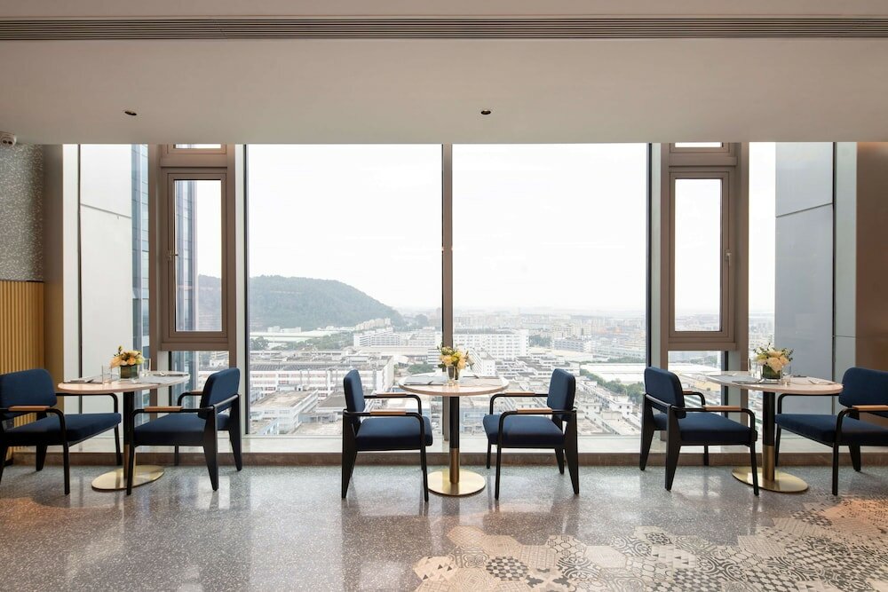 Фото Hilton Garden Inn Shenzhen Airport