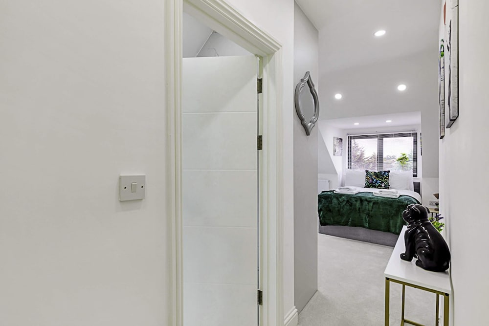 Фото Cozy 1 Bed Apartment in Hanwell