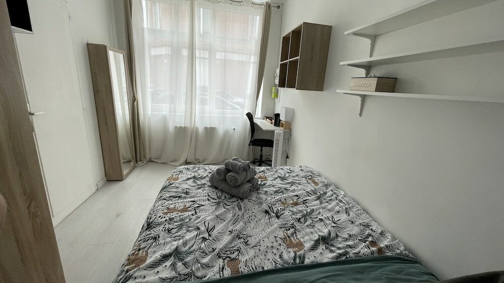 Фото La Tropical de Croix - Chambre d'Hôtes