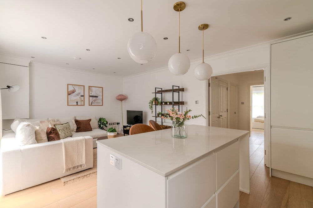 Фото Beautiful 2 Bed, 2 Bath Abode In Dulwich