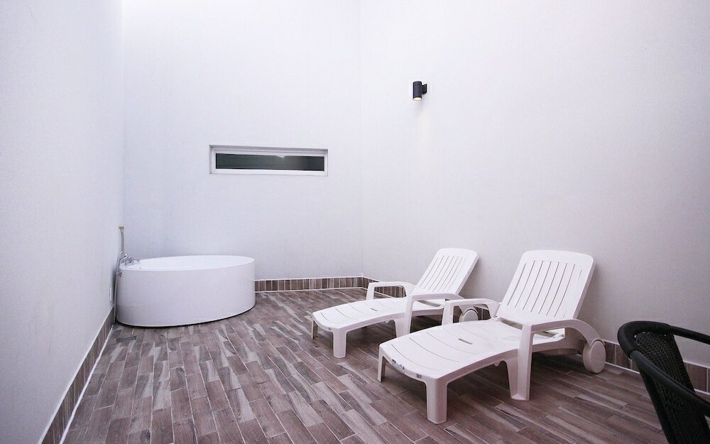 Фото Pohang Haedo-dong New Bom Stay