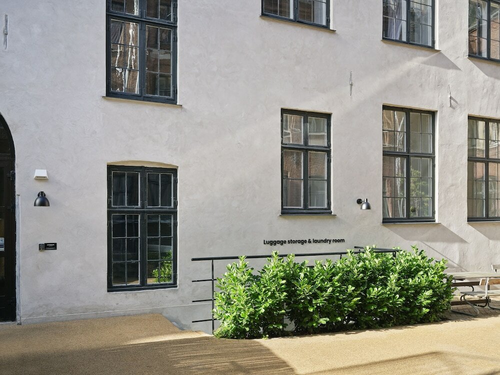 Фото Apēron Apartment Hotel