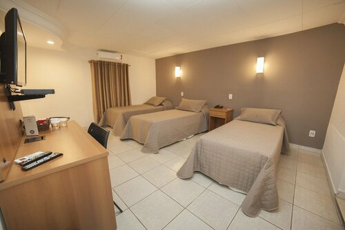 Гостиница Nhm Hotel в Араракуаре