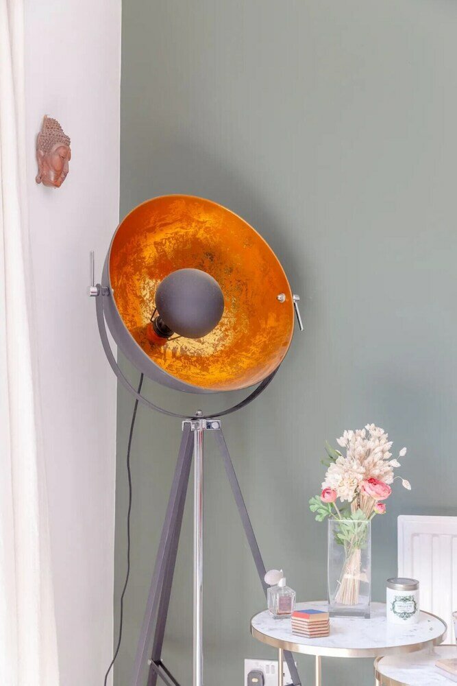 Фото Beautiful 2bd House With Garden - Stoke Newington